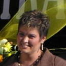 Terenyiné Zsuzsa ( Jászberény ) műkörmös  Terenyiné Zsuzsa vagyok,2011 májusában végeztem el a kézápoló és műkörömépítő tanfolyamot,majd júliusban a lábápoló tanfolyamot.