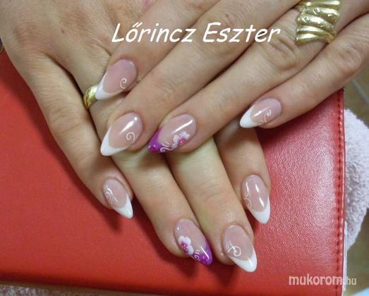 Lőrincz Eszter - Timi - 2011-09-29 22:39