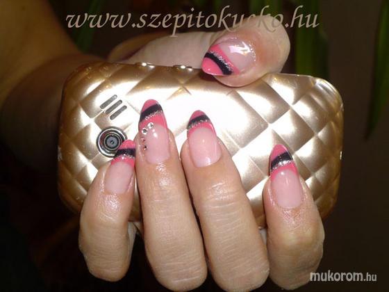 Kmettyné Adácsi Anita - Épített zselé - 2011-11-06 18:11