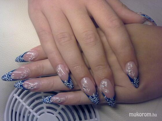 Cseh Kitti - Tél - 2011-12-11 14:27