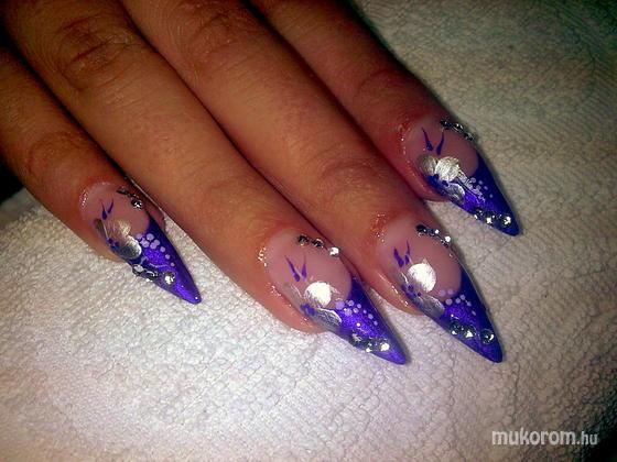 Nagy Andrea - lila - 2011-12-21 21:49
