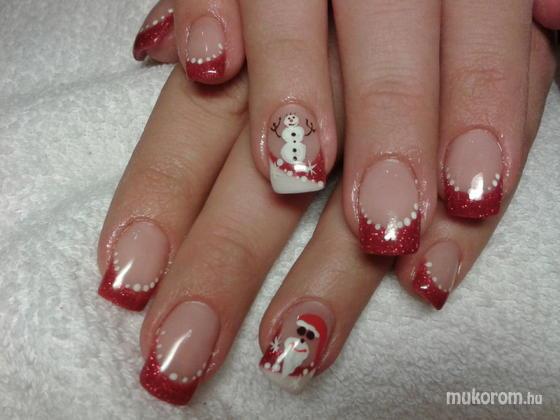 ZSADÁNYI HAJNALKA - mikulás - 2011-12-29 22:08