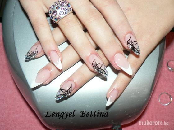 Lengyel Bettina - francia mandula - 2012-01-10 12:07