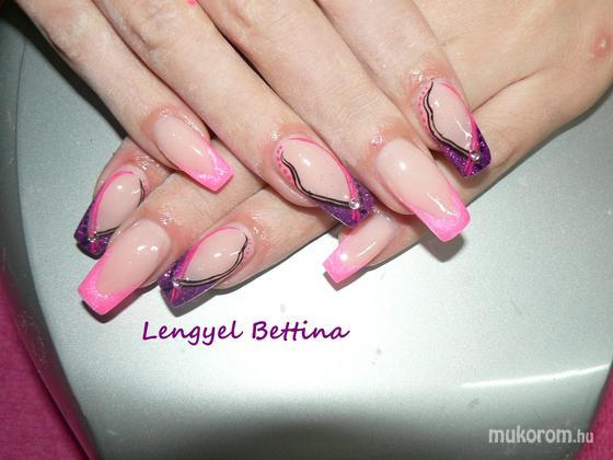 Lengyel Bettina - rózsaszín lila - 2012-01-10 12:08