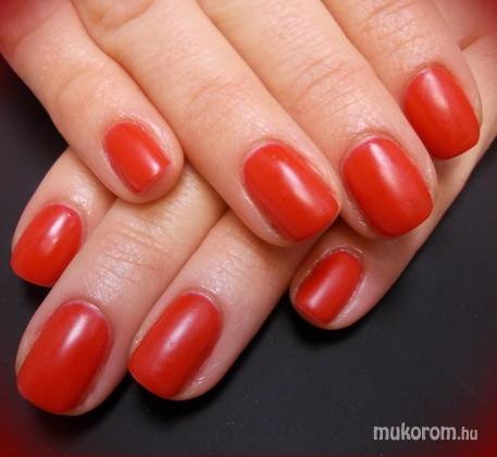 Balázsi Szilvia - gél lakk - 2012-01-25 16:03